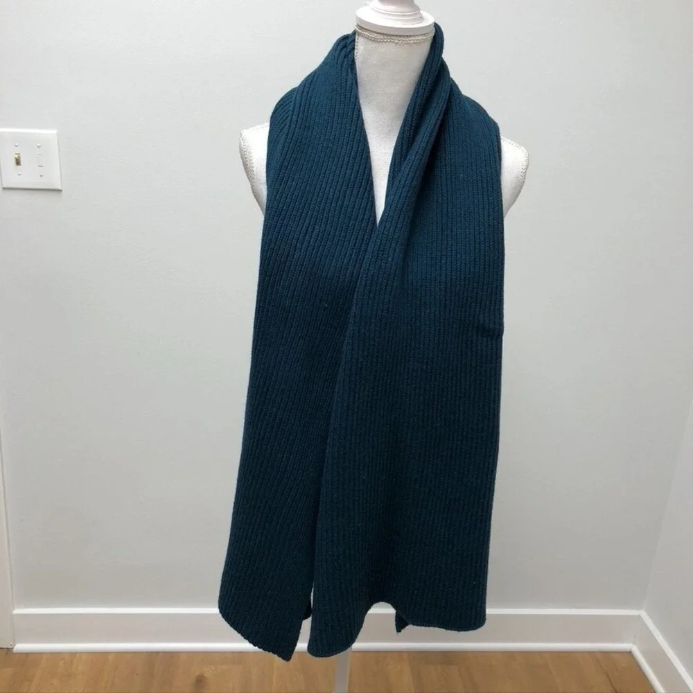 Athleta Shaker Stitch Wool Scarf Womens One Size Deep Blue Ribbed Chunky Cozy